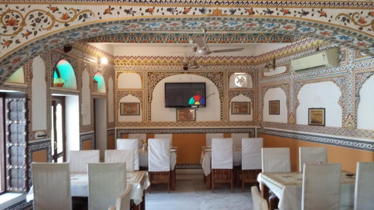 Hotel Radhika Haveli, Mandawa Exterior photo